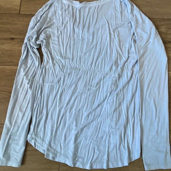 American Eagle long sleeve shirt in a size small - Picture 2 of 2